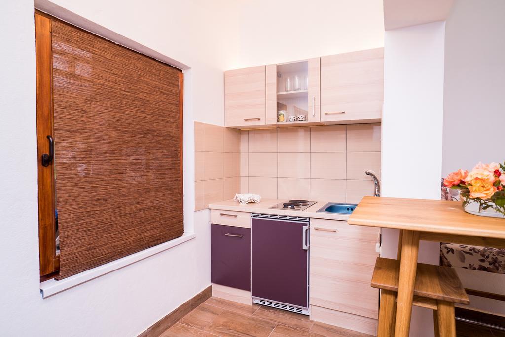 Apartments And Rooms Mare-Monti Starigrad Exterior photo